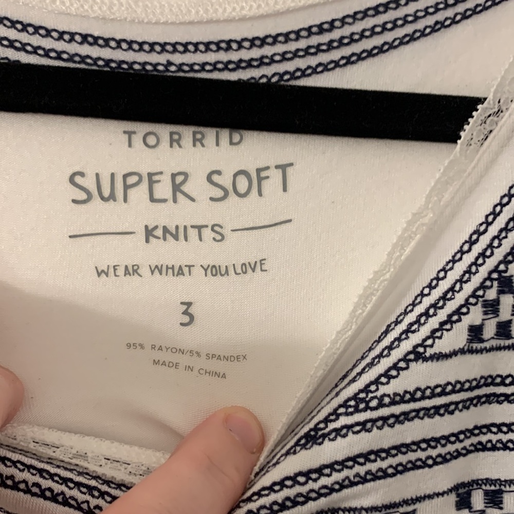 Torrid Flutter Sleeve Super Soft Top With Embroid… - image 4